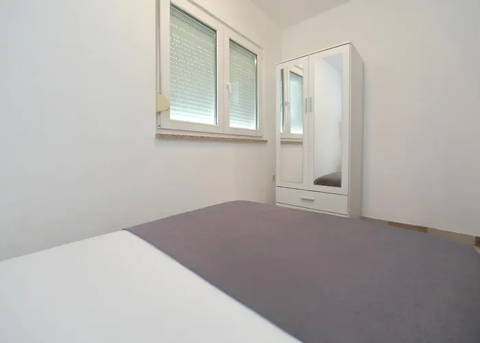 Pepi 2 Διαμέρισμα Ζαντάρ